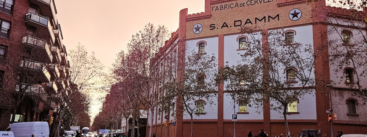 moustachesenvadrouille-sabinekley-espagne-barcelone-skate-fabrica-damm