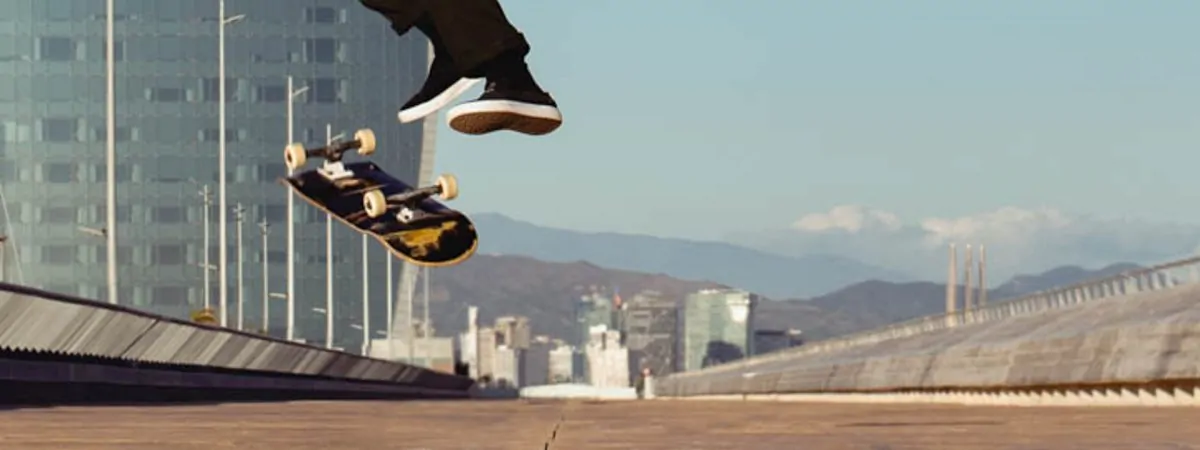 moustachesenvadrouille-sabinekley-espagne-barcelone-skate-flip-leo-vela