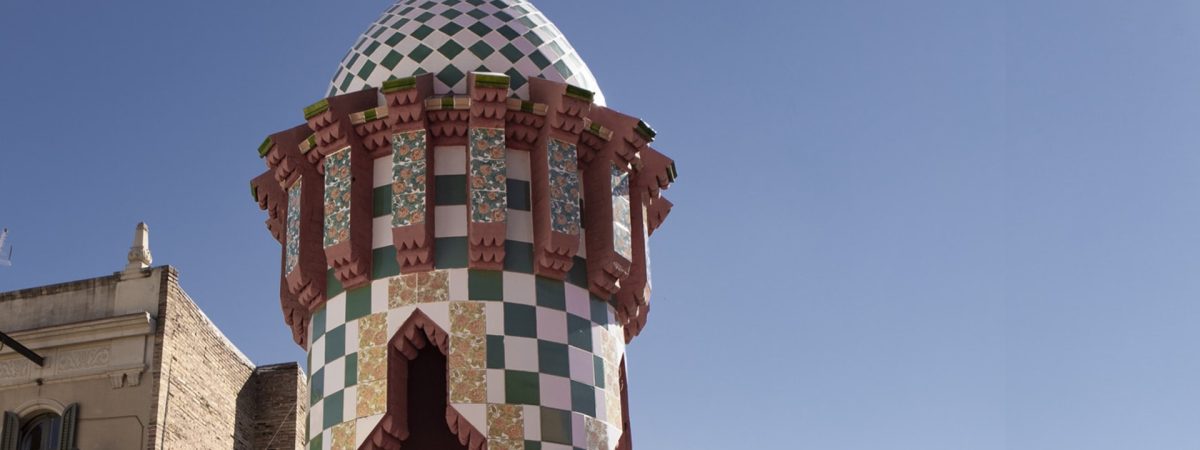 moustachesenvadrouille-sabinekley-espagne-catalogne-barcelona-casa-vicens-gaudi-facade-article