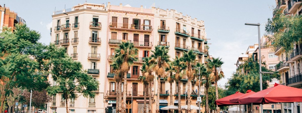 moustachesenvadrouille-sabinekley-voyage-espagne-barcelone-poblesec-plaza