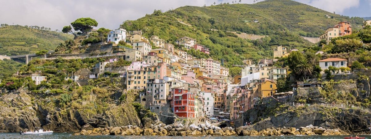 moustachesenvadrouille-sabinekley-voyage-italie-cinque-terre-riomaggiore-vue