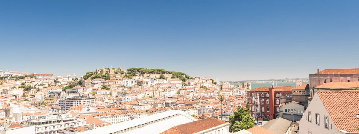moustachesenvadrouille-sabinekley-voyage-portugal-lisbonne-bairro-alto-miradouro-sao-pedro-alcantara-vue