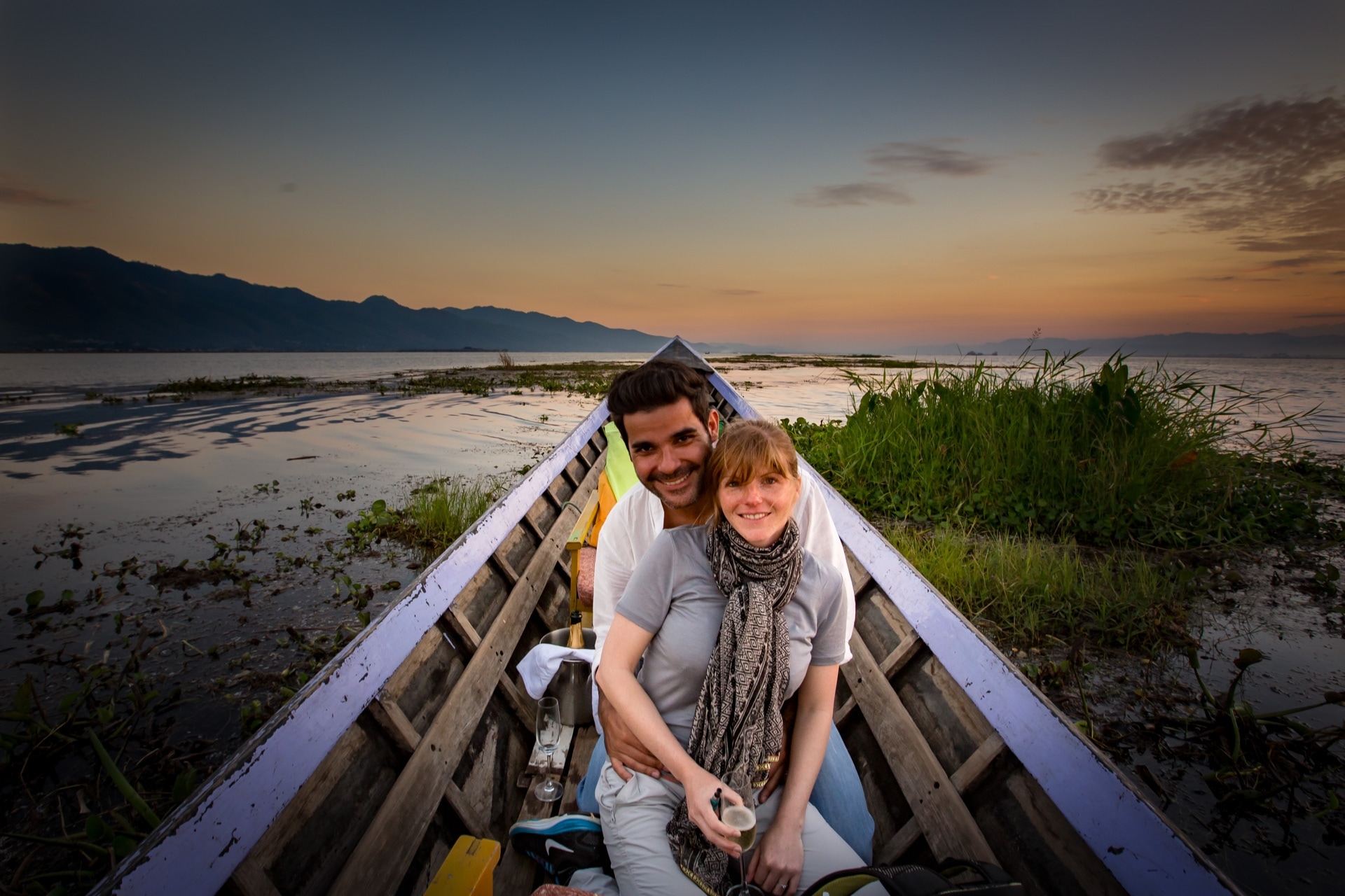 Sabine Kley et Sébastien sur le lac Inle au Myanmar Birmanie après la demande en mariage