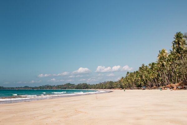 plage idyllique de Ngapali au Myanmar Birmanie