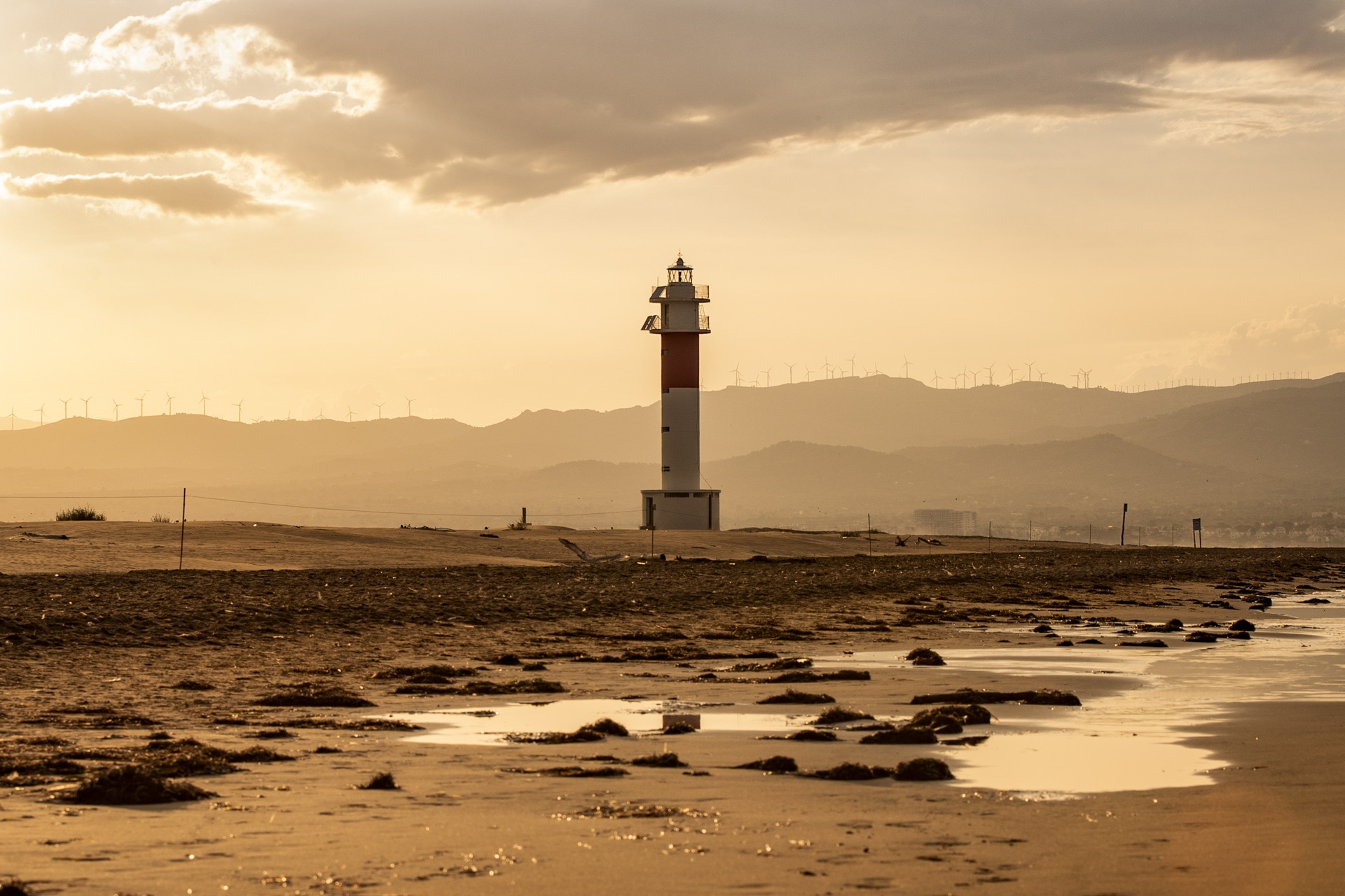 Le phare del Fangar au Delta de l'Èbre