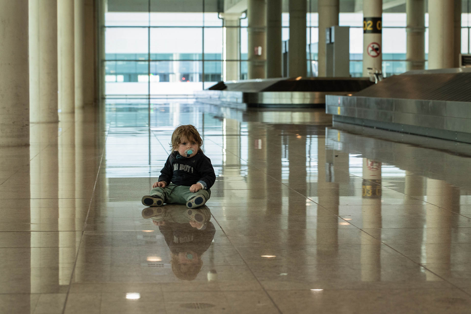 Prendre l’avion avec bébé sereinement !