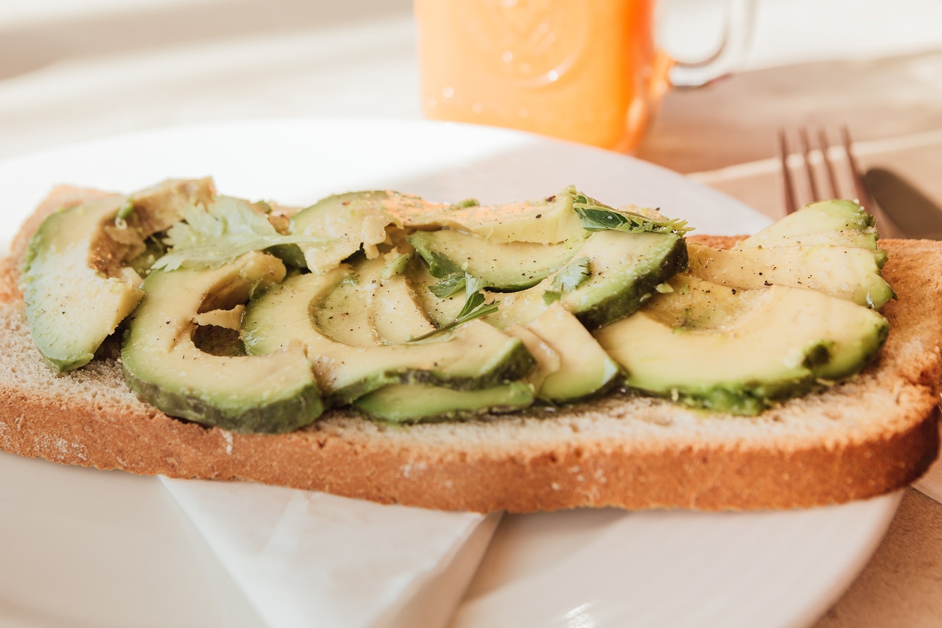 Pan con aguacate à Minorque