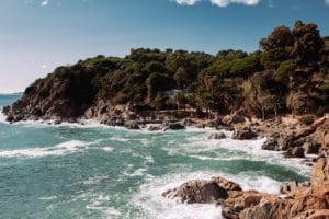 Paysage sublime de la Cala Banys à Lloret de mar