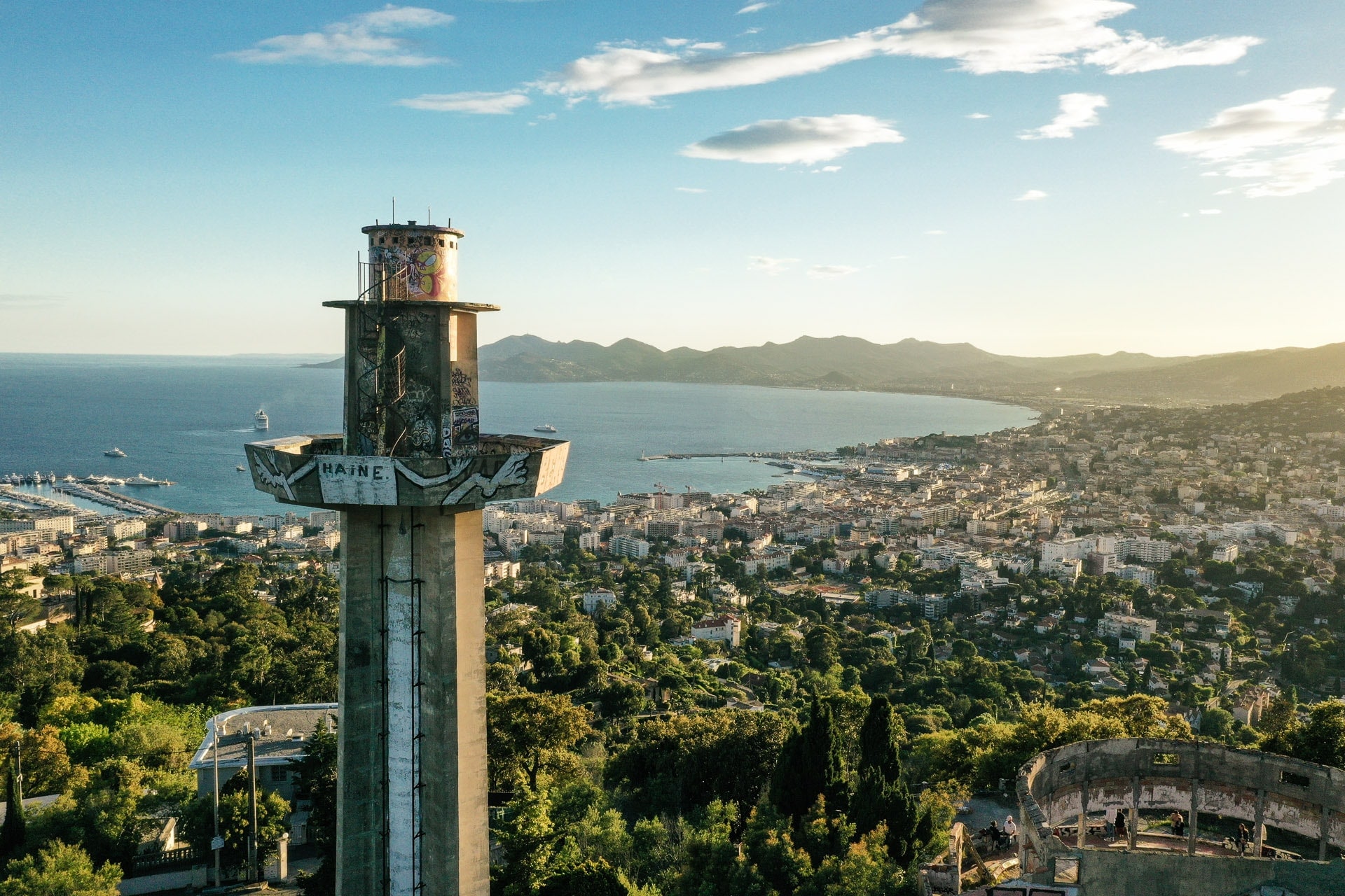 Urbex | Un observatoire et funiculaire abandonnés