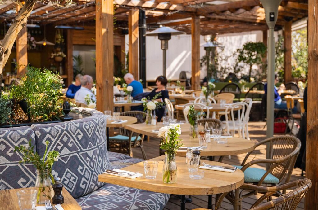 Terrasse sur le toit de la Brasserie Auteuil à Paris