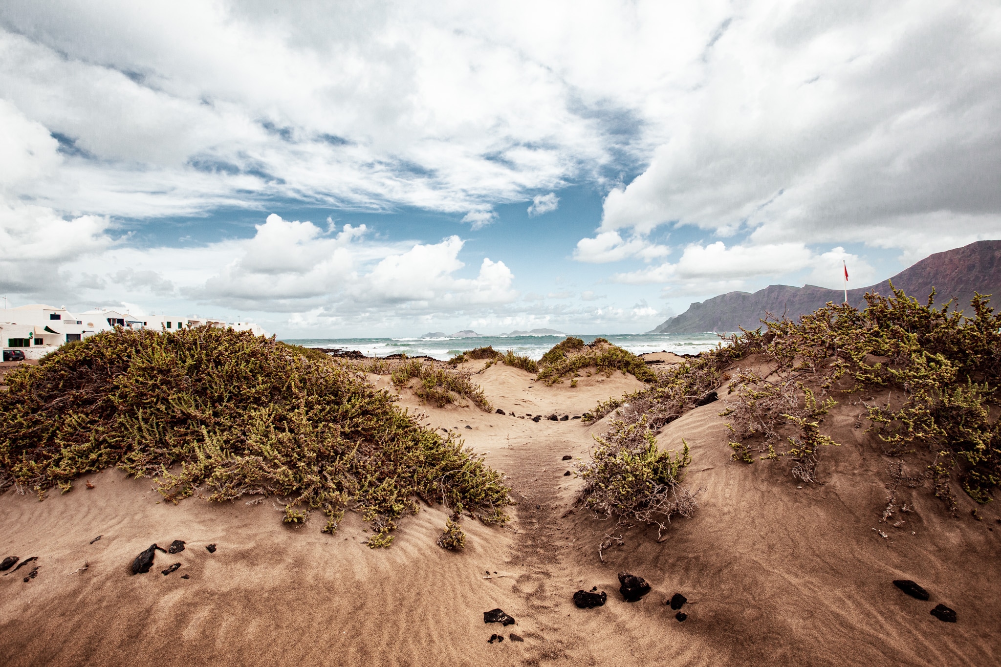 Vue des dunes de la Caleta Famara à Lanzarote